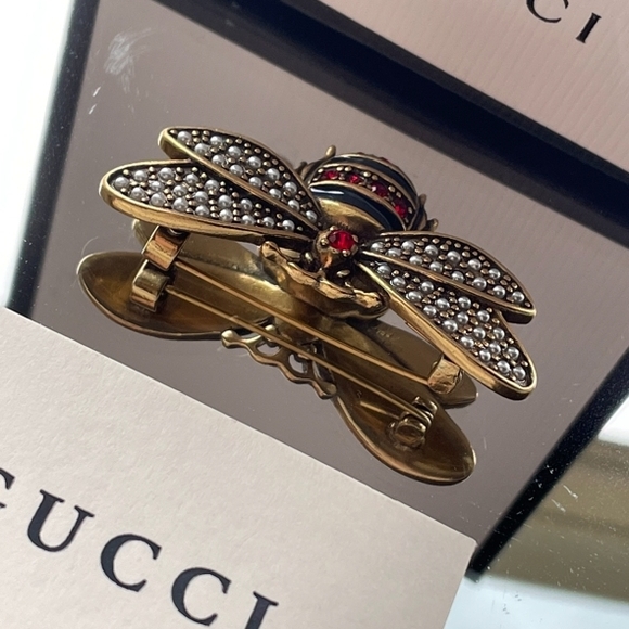 Gucci Pearl and Red Bee Brooch - Picture 3 of 6